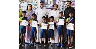 மாநில அளவிலான ஸ்கேட்டிங் போட்டி: ஒட்டுமொத்த சாம்பியன் பட்டம் வென்றது ஆர்.ஆர். பள்ளி