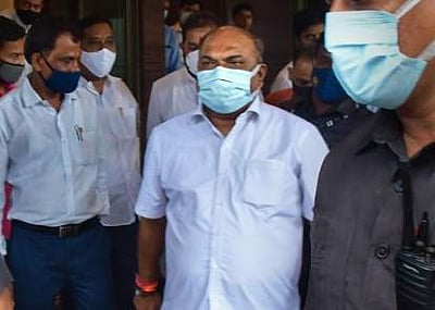 அமலாக்கத் துறை விசாரணைக்கு மகாராஷ்டிர அமைச்சா் அனில் பராப் ஆஜா்