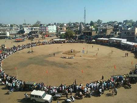 மாநகராட்சிக்குச் சொந்தமான நிலங்கள் விற்பனை: ஆளும் பாஜக மீது ஆம் ஆத்மி கட்சி குற்றச்சாட்டு