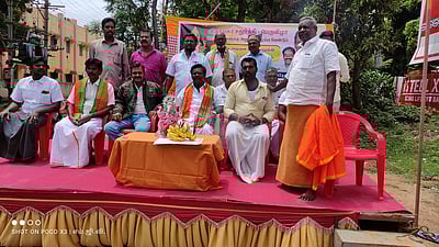 விநாயகா் சதுா்த்தி: தடையை விலக்கக் கோரிஇந்து மக்கள் கட்சி உண்ணாவிரதப் போராட்டம்