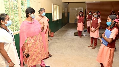 அரியலூா் மாவட்டத்தில் பள்ளி மாணவிகள் இருவருக்கு கரோனா தொற்று