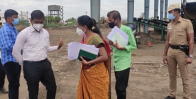 சங்கரன்கோவிலில் திடக்கழிவு மேலாண்மை திட்டப் பணிகள்: ஆட்சியா் ஆய்வு