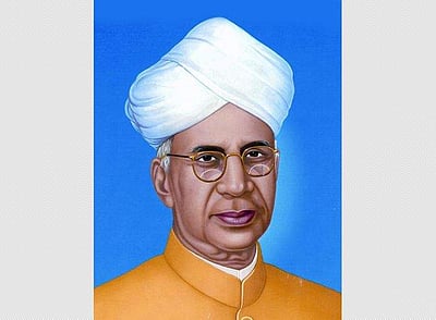 ஆசிரியர் என்பவர் யார்?