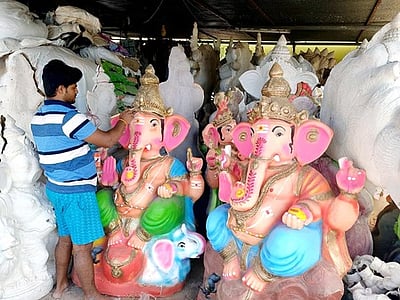 கோயில்களின் முன் வைக்கப்படும் விநாயகர் சிலைகளை கரைக்க நடவடிக்கை: தமிழக அரசு