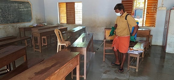 கர்நாடகத்தில் பள்ளிகள் திறப்பு: 35.64% மாணவர்கள் வருகை