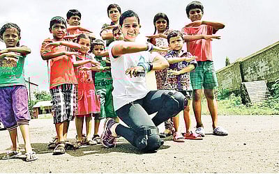 240  நாள்கள் நடைப்பயணம்!