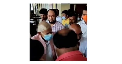 இழிவுபடுத்தும் வகையில் கருத்து:சத்தீஸ்கா் முதல்வரின் தந்தை கைது