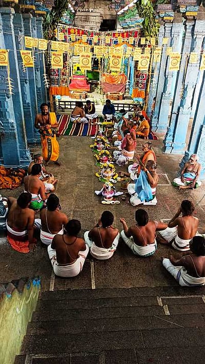 சிக்கல் ஸ்ரீ நவநீதேஸ்வர சுவாமி கோயில் இன்று ராஜகோபுர திருப்பணிகள் தொடக்கம்