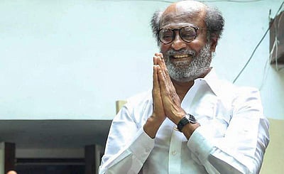 புத்தாண்டு: ரசிகா்களைச் சந்தித்தாா் ரஜினி