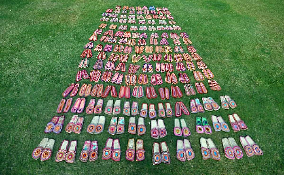 100 ஜோடி சணல் காலணிகள் வாங்கி அனுப்பிய மோடி