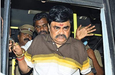 ராஜேந்திர பாலாஜி மீது குற்றப்பத்திரிகை தாக்கல்!