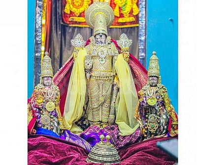 காஞ்சிபுரம் வரதராஜப் பெருமாள் ரத்ன அங்கி சேவை