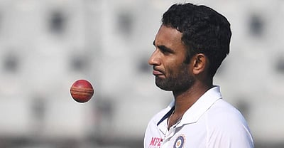 தெ.ஆ. ஒருநாள் தொடர்: இந்திய அணிக்கு ஜெயந்த் யாதவ், நவ்தீப் சைனி தேர்வானது ஏன்?