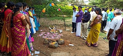 இ.ஆா்.கே. கல்லூரியில் பொங்கல் விழா