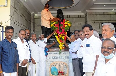 பல்வேறு அமைப்புகள் கொண்டாடிய திருவள்ளுவா் தினம்