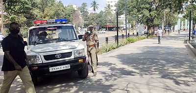 மாநகரில் பூங்காக்கள் மூடல்: நடைப்பயிற்சிக்குத் தடை