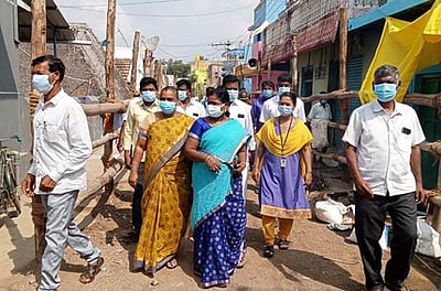 கல்நாா்சம்பட்டியில் எருது விடும்இடத்தை  சாா்-ஆட்சியா் ஆய்வு