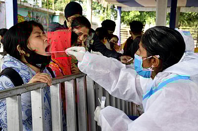 மகாராஷ்டிரத்தில் புதிதாக 31 ஆயிரம் பேருக்கு கரோனா