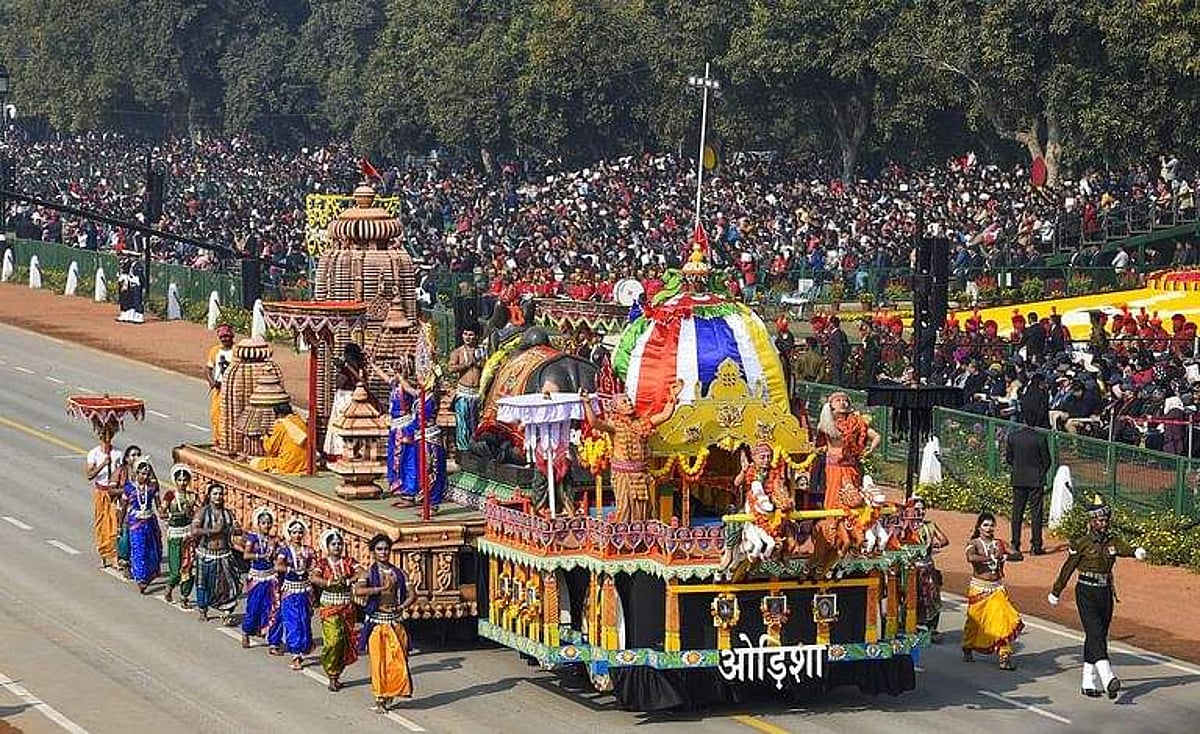 குடியரசு நாள் அணிவகுப்பு: மாநில அலங்கார ஊர்திகள் நிராகரிப்பின் பின்னணி?