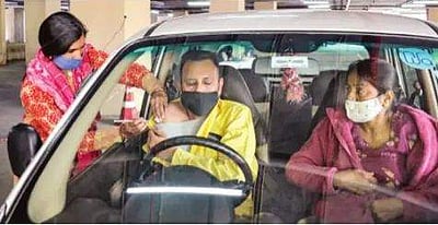 156 கோடி கரோனா தடுப்பூசிகள்: ஓராண்டில் இந்தியா சாதனை