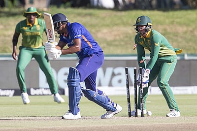 தென் ஆப்பிரிக்காவுடனான முதல் ஒருநாள்: இந்தியா தோல்வி