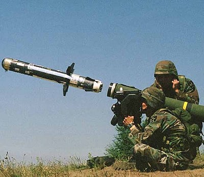 ரஷியாவிடமிருந்து தற்காத்துக்கொள்ள உக்ரைனுக்கு ஆயுத உதவி