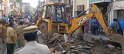 வந்தவாசியில் ஆக்கிரமிப்புகள் அகற்றம்