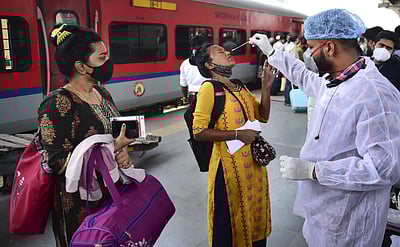 இந்தியாவில் 3 லட்சத்தை கடந்தது ஒருநாள் பாதிப்பு: 491 பேர் பலி