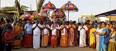 எடப்பாடியிலிருந்து பாரம்பரிய பழனி பாதயாத்திரை தொடங்கியது