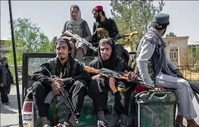 ஆப்கன் துப்பாக்கிச்சூட்டில் தலிபான் கமாண்டர் உள்பட 6 பேர் பலி