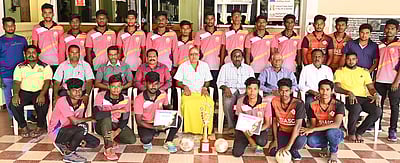 மாவட்ட அளவிலான கைப்பந்துப் போட்டி