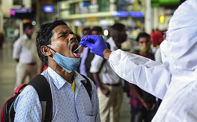 நாட்டில் புதிதாக 3.47 லட்சம் பேருக்கு கரோனா; 703 பேர் பலி