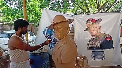 கும்பகோணத்தில் தயாராகும் விபின்ராவத் ஐம்பொன் சிலை