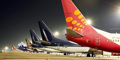 அசானி புயல்: விஜயவாடாவில் விமான சேவை ரத்து