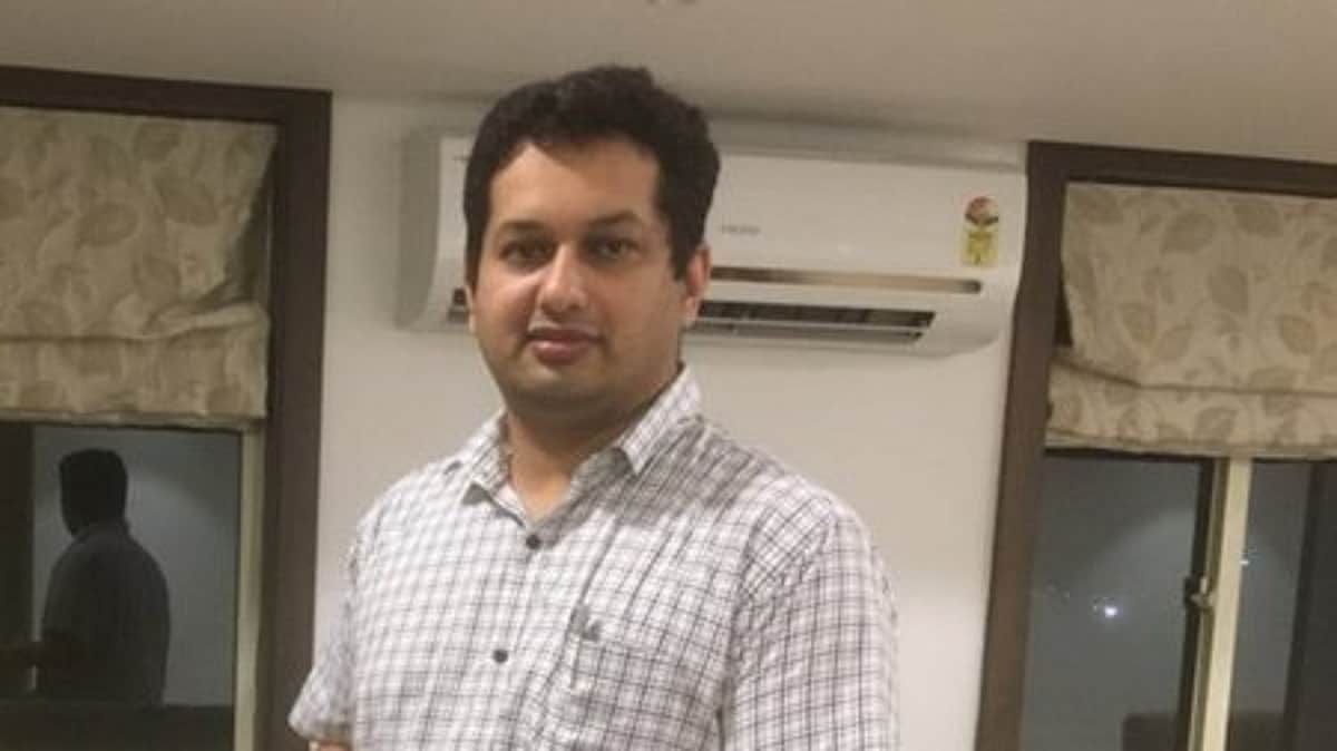 முடிவை மறுபரிசீலனை செய்யுங்கள்: உத்பல் பாரிக்கருக்கு பாஜக கோரிக்கை