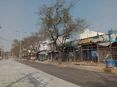 தளர்வுகளற்ற ஊரடங்கால் வெறிச்சோடியது திருப்பூர்