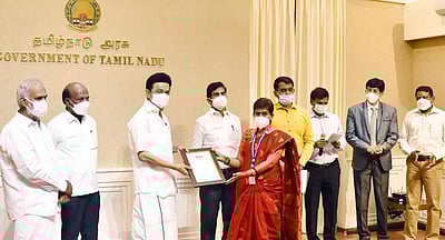 தமிழகத்தில் 314  கோயில்களுக்கு மத்திய அரசின் தரச் சான்றிதழ்: முதல்வர் பாராட்டு