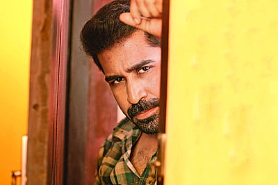 விஜய் ஆண்டனியின் 'ரத்தம்' படத்தில் 3 நாயகிகள்