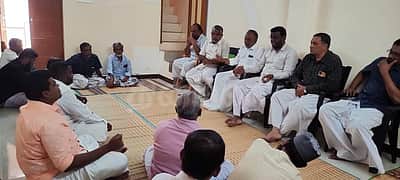 இளையான்குடி நகரத்துக்குள் புதிய பேருந்து நிலையம் கோரி கடையடைப்புப் போராட்டம் 