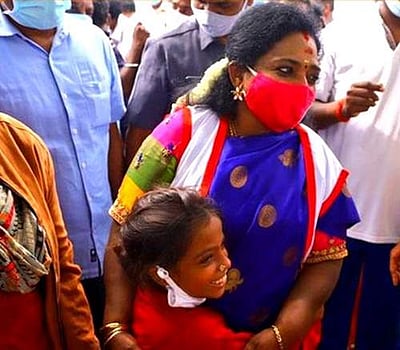 சர்வதேச பெண் குழந்தைகள் நாள்: தெலங்கானா ஆளுநர் தமிழிசை வாழ்த்து