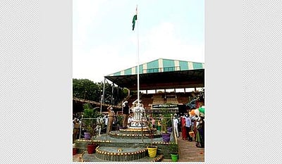 விருதுநகரில் குடியரசு நாள் விழா: தேசியக் கொடி ஏற்றி வைத்து ஆட்சியர் மரியாதை