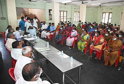 மணவெளியில் சிறப்பு கிராம சபைக் கூட்டம்