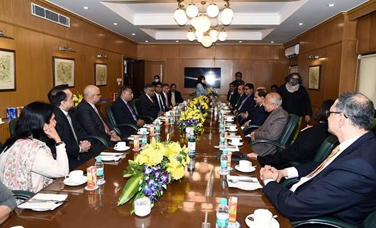 சுமார் 69 ஆண்டுகளுக்குப் பின்.. டாடா குழுமத்திடம் வந்தது ஏர் இந்தியா