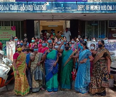 அங்கன்வாடி ஊழியா்கள் ஆா்ப்பாட்டம்