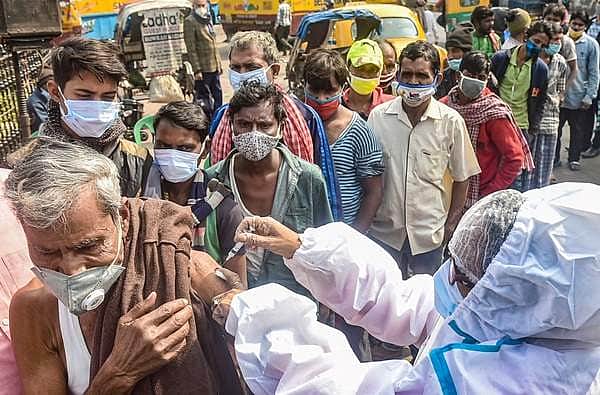 பூஸ்டர் தடுப்பூசியில் அதிரடி சாதனை படைத்த இந்தியா