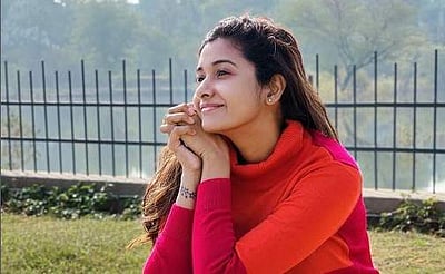 காதலருக்கு வாழ்த்து சொன்ன  பிரியா பவானி ஷங்கர்