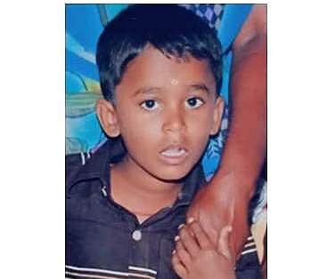 தலையில் துப்பாக்கி குண்டுபாய்ந்த சிறுவன் பலி