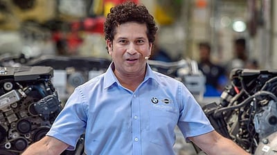 "இன்றைய விதிகள் அப்போது இருந்திருந்தால் சச்சின் ஒரு லட்சம் ரன்களை குவித்திருப்பார்"