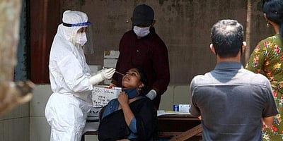 கேரளத்தில் புதிதாக 42 ஆயிரம் பேருக்கு கரோனா