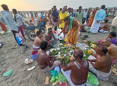 ராமேஸ்வரத்தில் தர்ப்பணம் செய்யக் கட்டணமா? இபிஎஸ் கேள்வி
